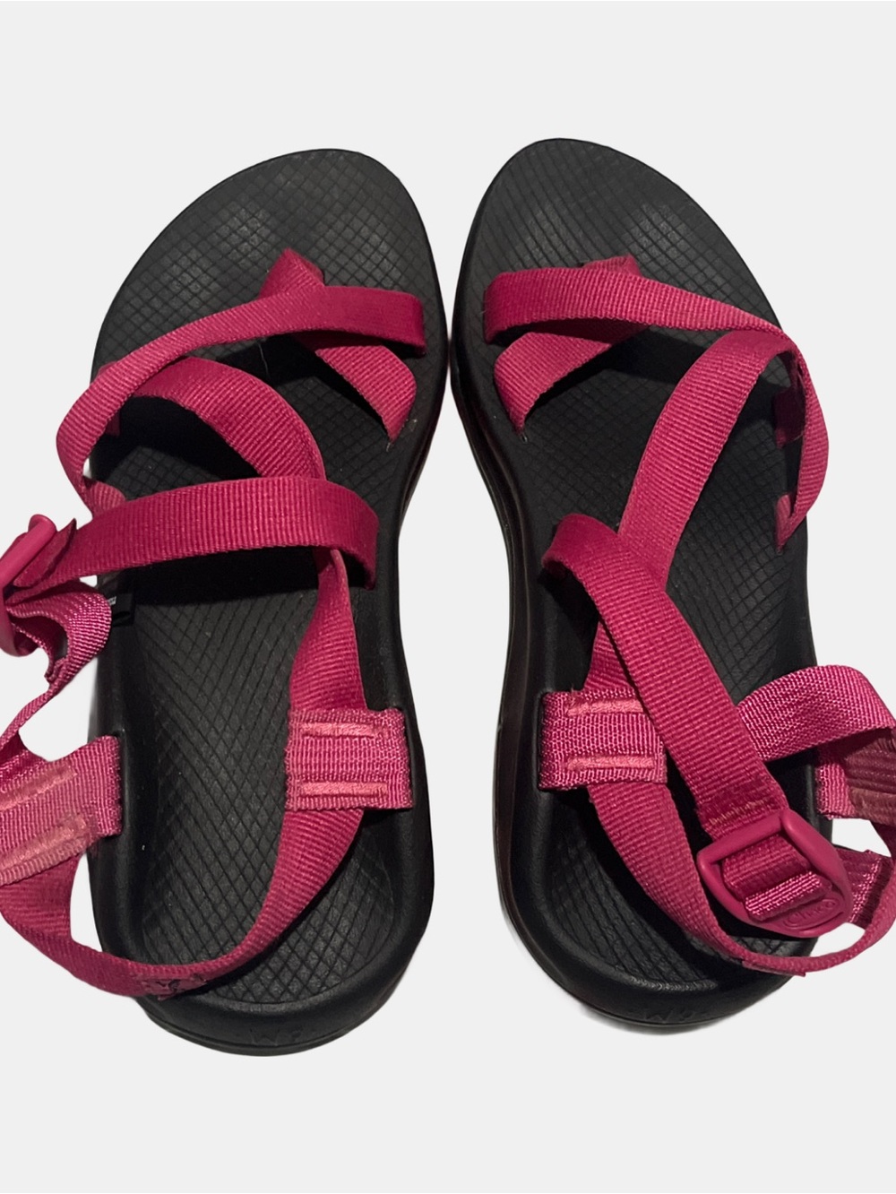 Chaco Z/Cloud Strappy Sandals Size 9 Magenta Pink Outdoor Hiking Casual